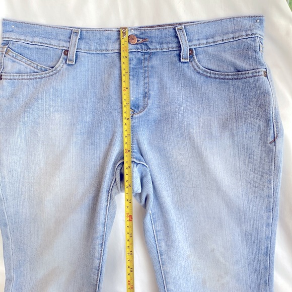 Gently Worn Old Navy Women The Diva Jeans Size 10 Long - Picture 7 of 11